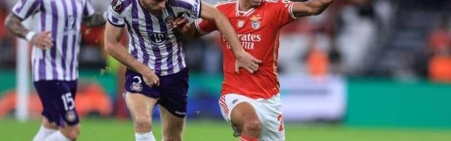 华体会体育下载-例行检查还是人格羞辱？本菲卡主场安保奇葩搜身